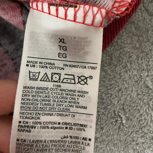 Old Navy Disney Mickey Mouse Ears Pijama Set, Red/Black, XL - Picture 4 of 6